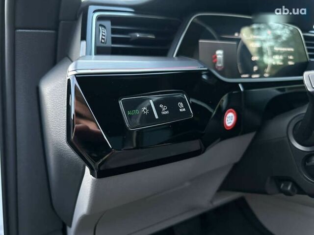 Ауді E-Tron, об'ємом двигуна 0 л та пробігом 74 тис. км за 38990 $, фото 25 на Automoto.ua