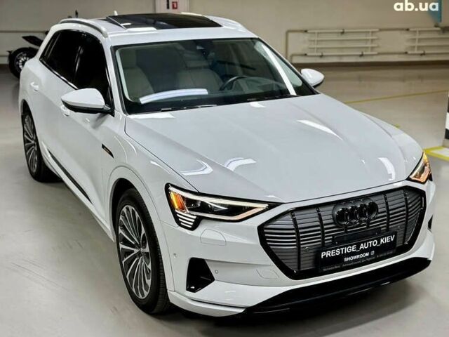 Ауди E-Tron, объемом двигателя 0 л и пробегом 36 тыс. км за 35000 $, фото 7 на Automoto.ua