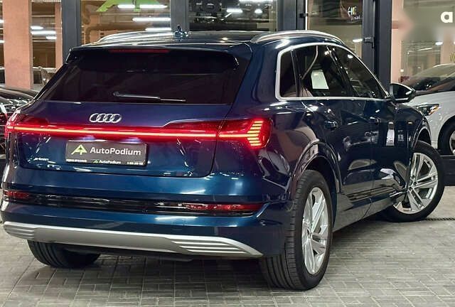 Ауди E-Tron, объемом двигателя 0 л и пробегом 56 тыс. км за 36800 $, фото 13 на Automoto.ua