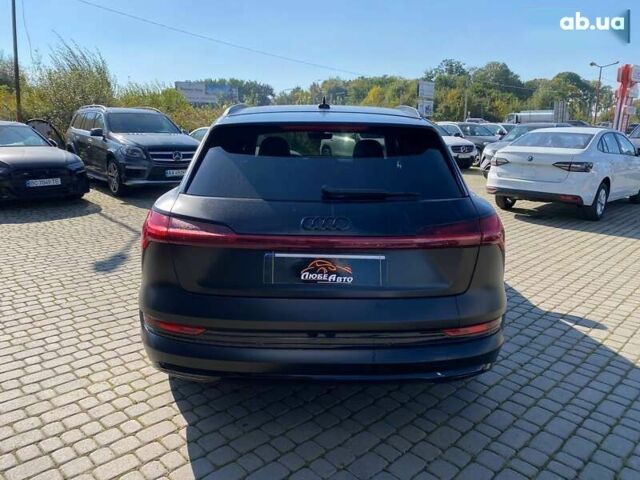 Ауди E-Tron, объемом двигателя 0 л и пробегом 81 тыс. км за 34950 $, фото 7 на Automoto.ua
