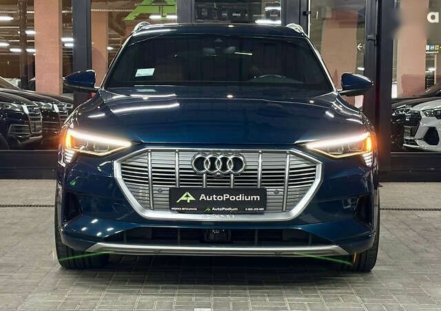 Ауди E-Tron, объемом двигателя 0 л и пробегом 56 тыс. км за 36800 $, фото 6 на Automoto.ua