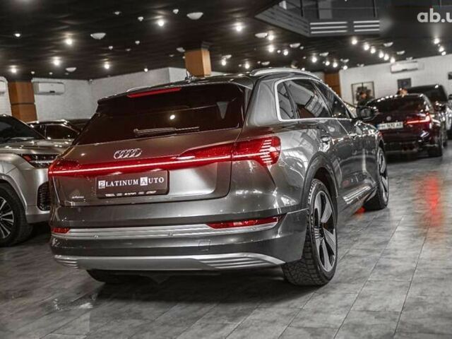 Ауді E-Tron, об'ємом двигуна 0 л та пробігом 61 тис. км за 39900 $, фото 17 на Automoto.ua