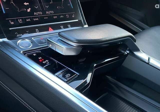 Ауди E-Tron, объемом двигателя 0 л и пробегом 109 тыс. км за 30800 $, фото 24 на Automoto.ua