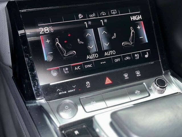 Ауди E-Tron, объемом двигателя 0 л и пробегом 56 тыс. км за 36800 $, фото 29 на Automoto.ua