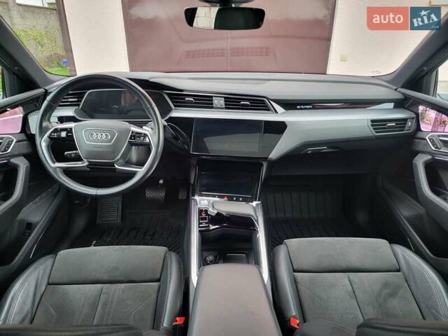 Ауди E-Tron, объемом двигателя 0 л и пробегом 95 тыс. км за 37000 $, фото 7 на Automoto.ua
