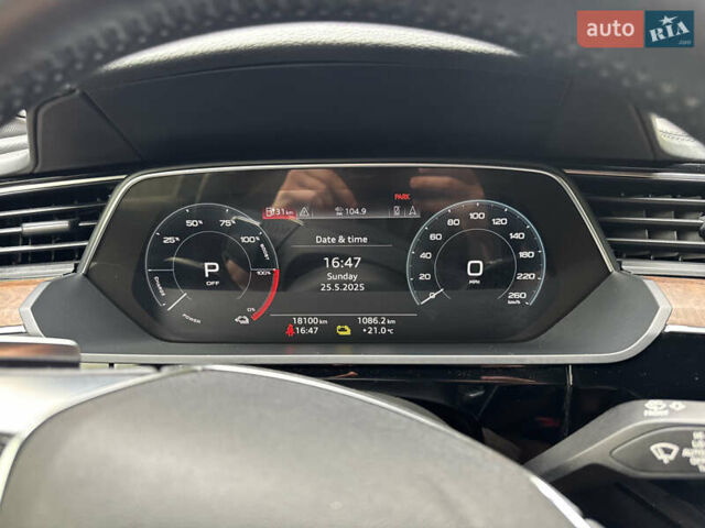 Ауди E-Tron, объемом двигателя 0 л и пробегом 18 тыс. км за 39590 $, фото 16 на Automoto.ua