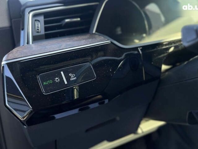 Ауди E-Tron, объемом двигателя 0 л и пробегом 64 тыс. км за 33990 $, фото 18 на Automoto.ua