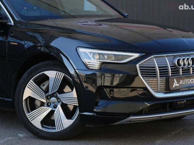 Ауди E-Tron, объемом двигателя 0 л и пробегом 140 тыс. км за 31900 $, фото 3 на Automoto.ua