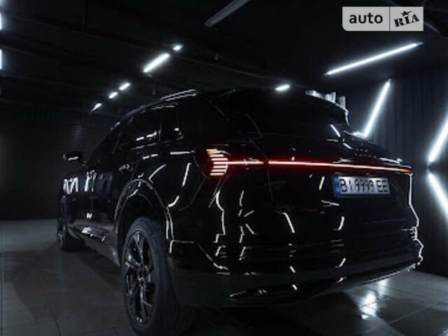 Ауди E-Tron, объемом двигателя 0 л и пробегом 76 тыс. км за 40000 $, фото 8 на Automoto.ua