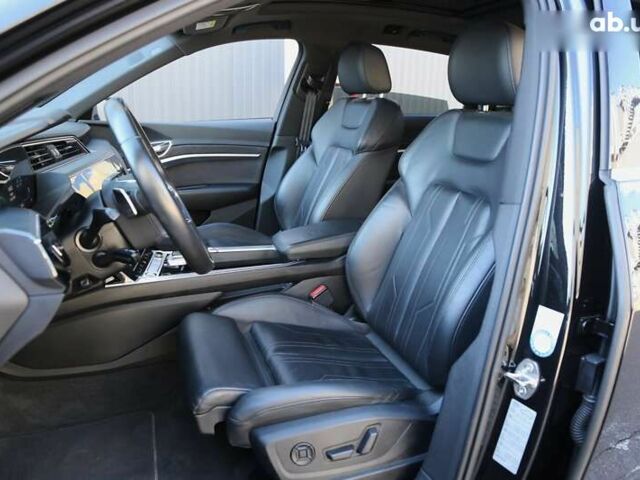 Ауди E-Tron, объемом двигателя 0 л и пробегом 140 тыс. км за 31900 $, фото 7 на Automoto.ua