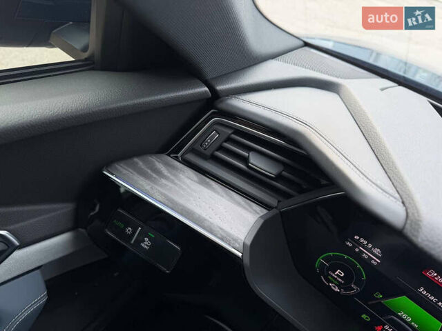 Ауди E-Tron, объемом двигателя 0 л и пробегом 83 тыс. км за 39000 $, фото 40 на Automoto.ua