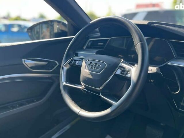Ауді E-Tron, об'ємом двигуна 0 л та пробігом 45 тис. км за 33500 $, фото 28 на Automoto.ua