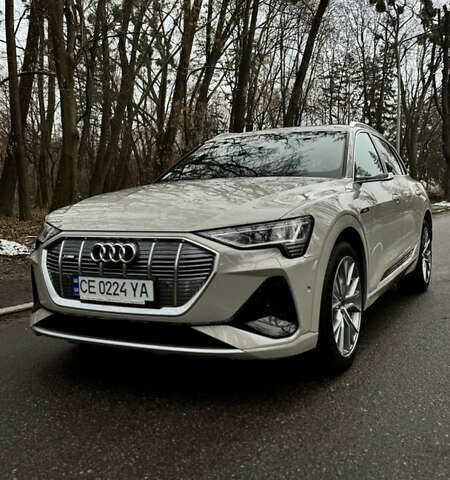 Ауді E-Tron, об'ємом двигуна 0 л та пробігом 42 тис. км за 37000 $, фото 1 на Automoto.ua