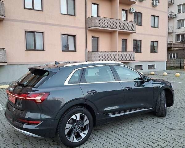 Ауді E-Tron 2020 у Ужгороді на Automoto.ua Ауді E-Tron, об'ємом двигуна 0 л та пробігом 61 тис. км за 27200 $, фото 7 на Automoto.ua