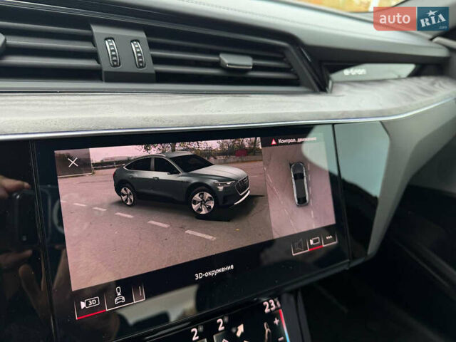 Ауди E-Tron, объемом двигателя 0 л и пробегом 83 тыс. км за 39000 $, фото 39 на Automoto.ua