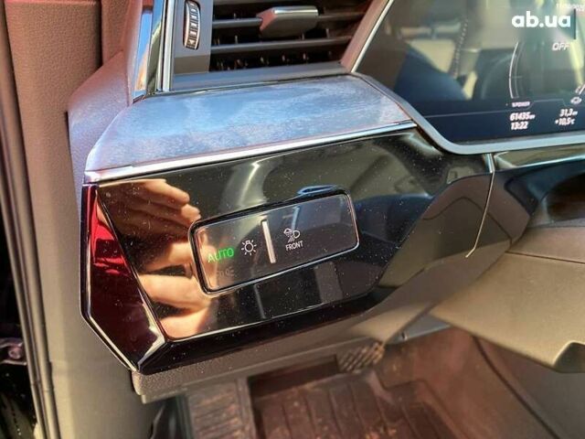 Ауді E-Tron, об'ємом двигуна 0 л та пробігом 61 тис. км за 36500 $, фото 12 на Automoto.ua