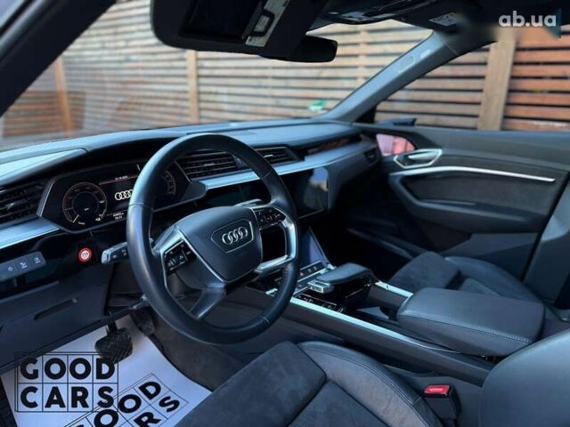Ауди E-Tron, объемом двигателя 0 л и пробегом 43 тыс. км за 34000 $, фото 15 на Automoto.ua