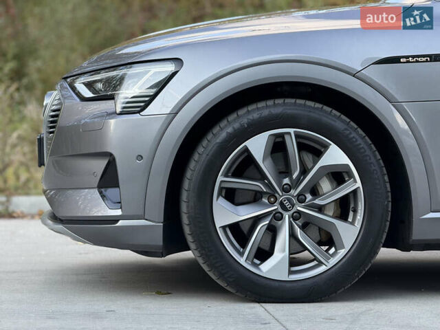 Ауди E-Tron, объемом двигателя 0 л и пробегом 81 тыс. км за 34999 $, фото 14 на Automoto.ua