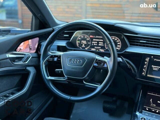 Ауди E-Tron, объемом двигателя 0 л и пробегом 43 тыс. км за 34000 $, фото 21 на Automoto.ua