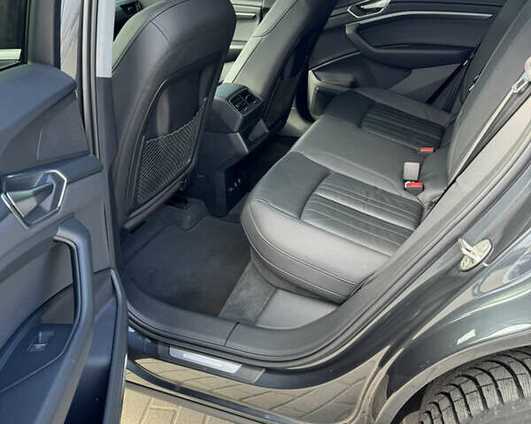 Ауди E-Tron, объемом двигателя 0 л и пробегом 144 тыс. км за 25000 $, фото 52 на Automoto.ua