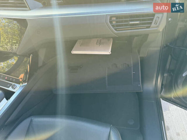 Ауди E-Tron, объемом двигателя 0 л и пробегом 80 тыс. км за 27999 $, фото 22 на Automoto.ua