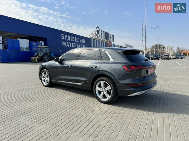 Ауди E-Tron, объемом двигателя 0 л и пробегом 144 тыс. км за 25000 $, фото 55 на Automoto.ua