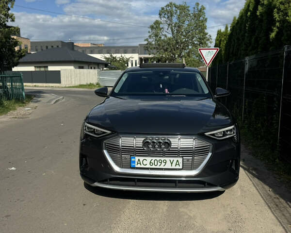 Ауди E-Tron, объемом двигателя 0 л и пробегом 144 тыс. км за 25000 $, фото 2 на Automoto.ua