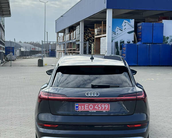 Ауди E-Tron, объемом двигателя 0 л и пробегом 144 тыс. км за 25000 $, фото 35 на Automoto.ua