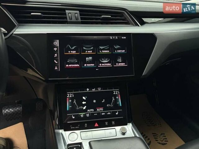 Ауди E-Tron, объемом двигателя 0 л и пробегом 147 тыс. км за 25900 $, фото 13 на Automoto.ua