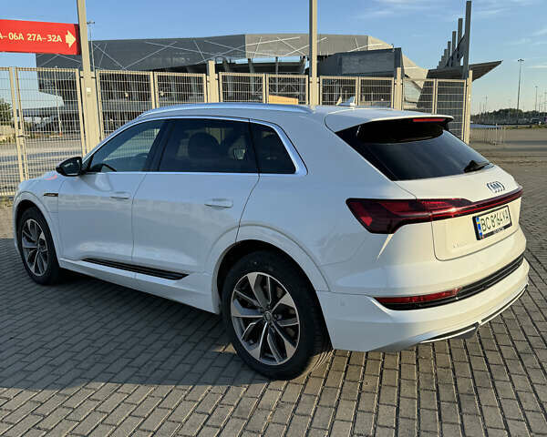 Ауді E-Tron 2020 у Львові на Automoto.ua Ауді E-Tron, об'ємом двигуна 0 л та пробігом 92 тис. км за 29900 $, фото 9 на Automoto.ua
