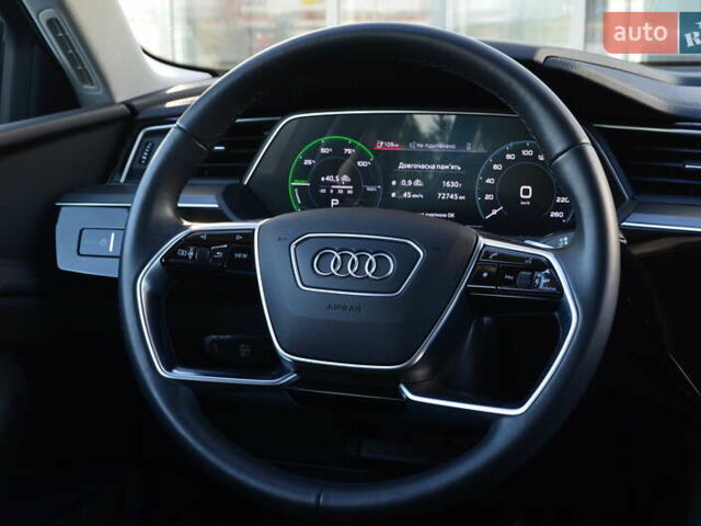 Ауди E-Tron, объемом двигателя 0 л и пробегом 72 тыс. км за 31405 $, фото 19 на Automoto.ua