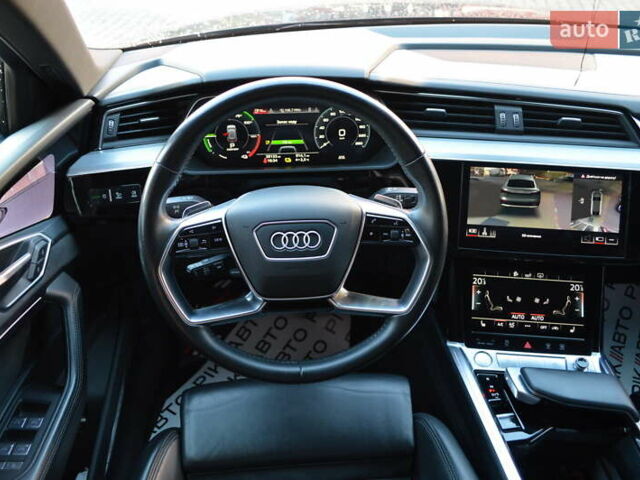 Ауди E-Tron, объемом двигателя 0 л и пробегом 59 тыс. км за 35900 $, фото 41 на Automoto.ua