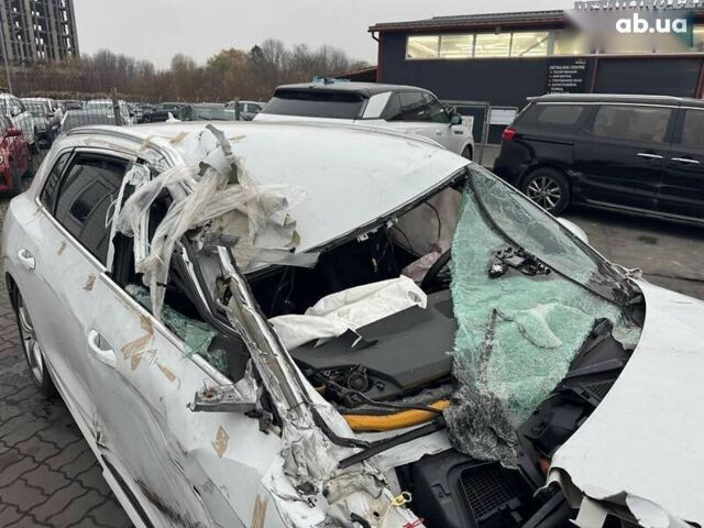 Ауди E-Tron, объемом двигателя 0 л и пробегом 40 тыс. км за 13200 $, фото 8 на Automoto.ua