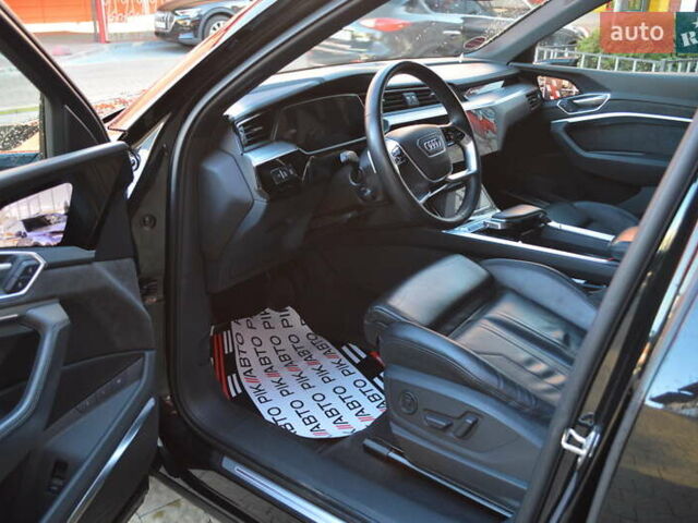 Ауди E-Tron, объемом двигателя 0 л и пробегом 59 тыс. км за 35900 $, фото 12 на Automoto.ua