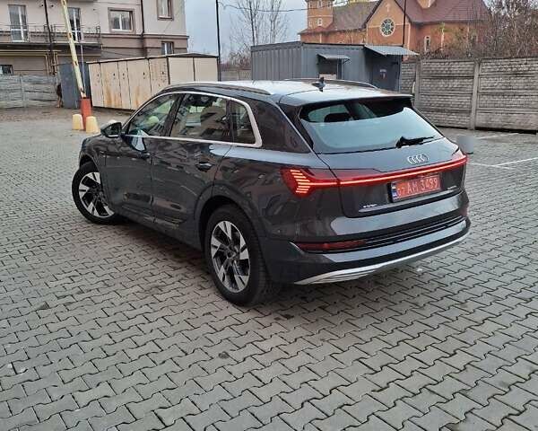 Ауді E-Tron 2020 у Ужгороді на Automoto.ua Ауді E-Tron, об'ємом двигуна 0 л та пробігом 61 тис. км за 27200 $, фото 14 на Automoto.ua