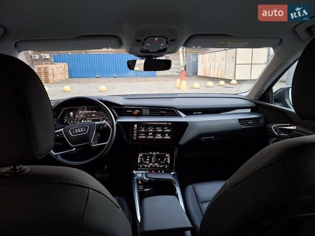 Ауді E-Tron 2020 у Ужгороді на Automoto.ua Ауді E-Tron, об'ємом двигуна 0 л та пробігом 61 тис. км за 27200 $, фото 24 на Automoto.ua