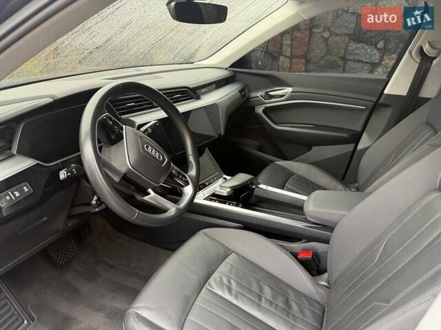 Ауди E-Tron, объемом двигателя 0 л и пробегом 147 тыс. км за 25900 $, фото 17 на Automoto.ua
