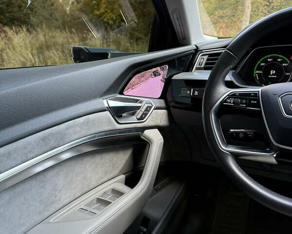 Ауди E-Tron, объемом двигателя 0 л и пробегом 81 тыс. км за 34999 $, фото 28 на Automoto.ua