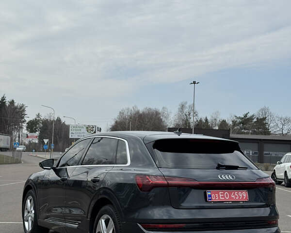 Ауди E-Tron, объемом двигателя 0 л и пробегом 144 тыс. км за 25000 $, фото 7 на Automoto.ua