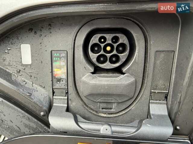 Ауди E-Tron, объемом двигателя 0 л и пробегом 80 тыс. км за 27999 $, фото 19 на Automoto.ua