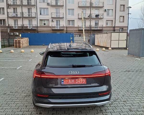 Ауді E-Tron 2020 у Ужгороді на Automoto.ua Ауді E-Tron, об'ємом двигуна 0 л та пробігом 61 тис. км за 27200 $, фото 10 на Automoto.ua