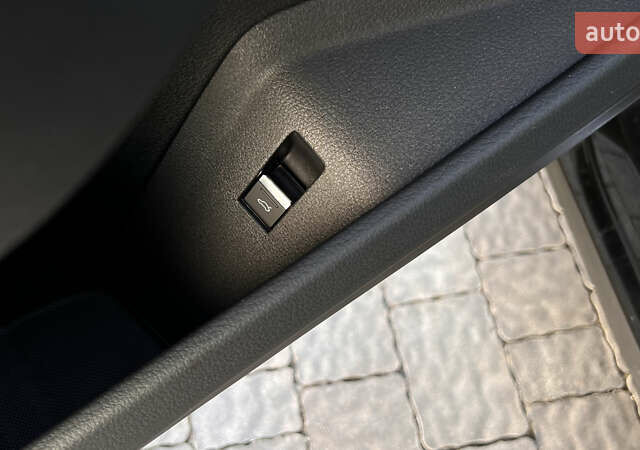 Ауди E-Tron, объемом двигателя 0 л и пробегом 72 тыс. км за 31405 $, фото 12 на Automoto.ua