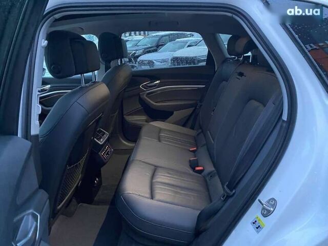Ауді E-Tron, об'ємом двигуна 0 л та пробігом 55 тис. км за 29400 $, фото 18 на Automoto.ua