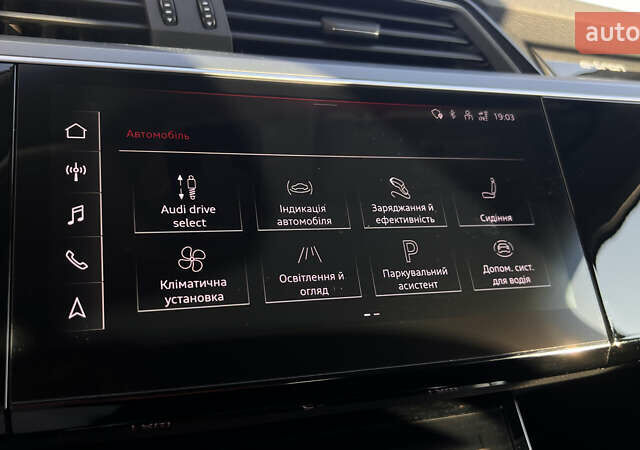 Ауди E-Tron, объемом двигателя 0 л и пробегом 72 тыс. км за 31405 $, фото 23 на Automoto.ua