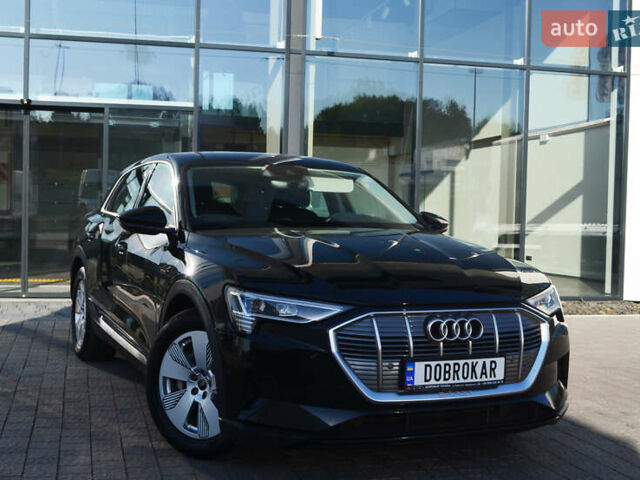 Ауди E-Tron, объемом двигателя 0 л и пробегом 72 тыс. км за 31405 $, фото 3 на Automoto.ua