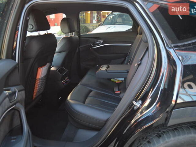 Ауди E-Tron, объемом двигателя 0 л и пробегом 59 тыс. км за 35900 $, фото 38 на Automoto.ua