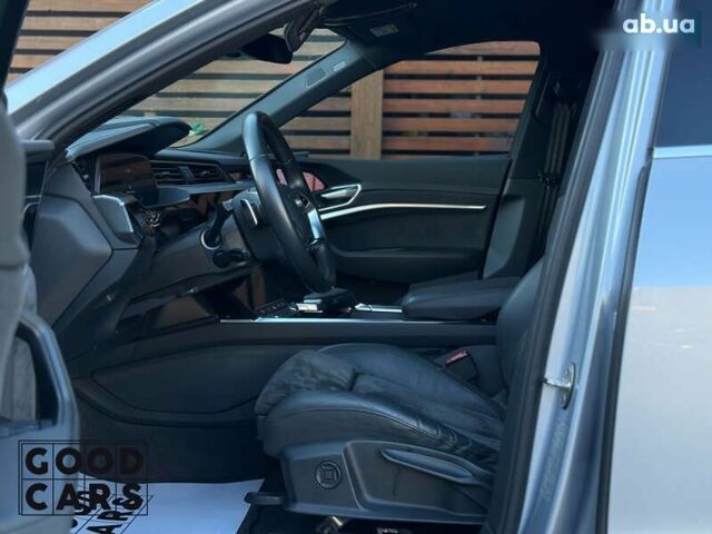 Ауди E-Tron, объемом двигателя 0 л и пробегом 43 тыс. км за 34000 $, фото 14 на Automoto.ua