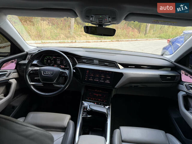 Ауди E-Tron, объемом двигателя 0 л и пробегом 81 тыс. км за 34999 $, фото 24 на Automoto.ua