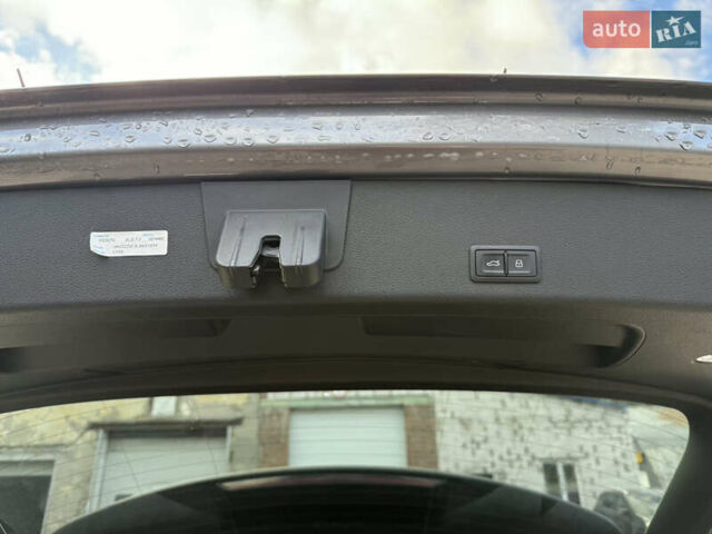 Ауди E-Tron, объемом двигателя 0 л и пробегом 80 тыс. км за 27999 $, фото 23 на Automoto.ua