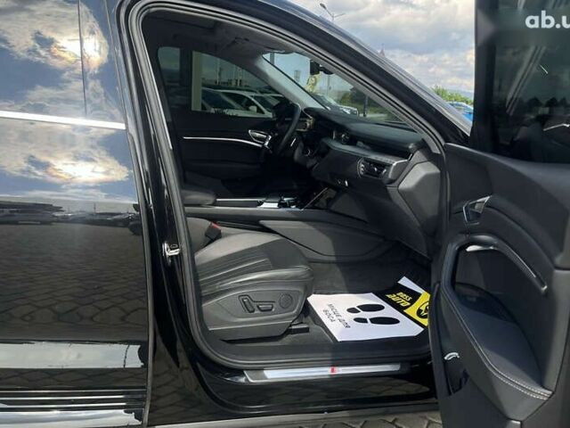 Ауди E-Tron, объемом двигателя 0 л и пробегом 143 тыс. км за 29999 $, фото 13 на Automoto.ua